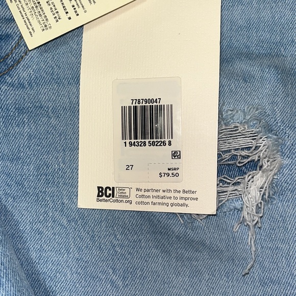 Levi’s Ribcage Jean shorts NWT - Picture 6 of 6